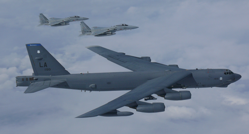 Máy bay ném bom B-52