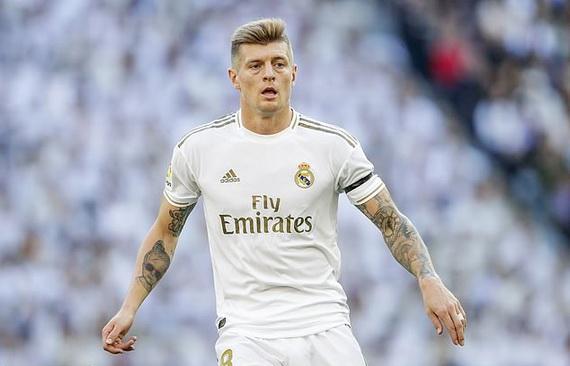 Kroos không muốn gia hạn thêm hợp đồng với Real Madrid?