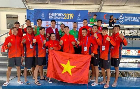 Tuyển Bóng ném bãi biển đem về tấm HCV thứ 98 cho Thể thao Việt Nam. Ảnh: 24h