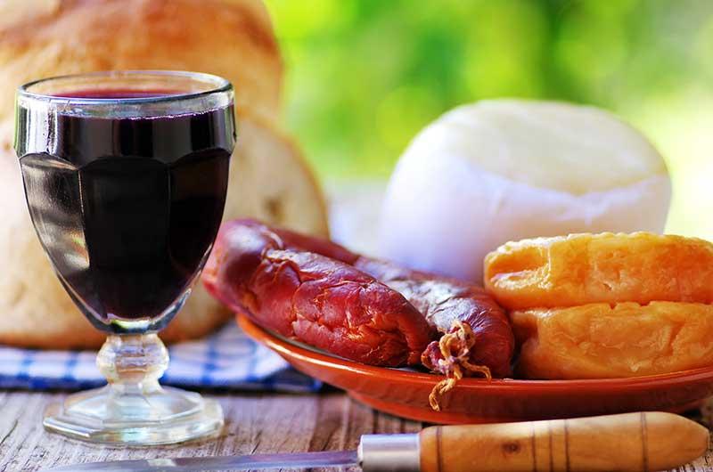 Rượu vang Bồ Đào Nha có hương vị tinh tế, thơm ngon và giá phải chăng ở Macao – Nguồn ảnh: Internet