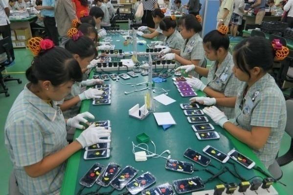 Điện thoại và linh kiện có giá trị xuất khẩu lớn nhất trong 10 tháng đầu năm