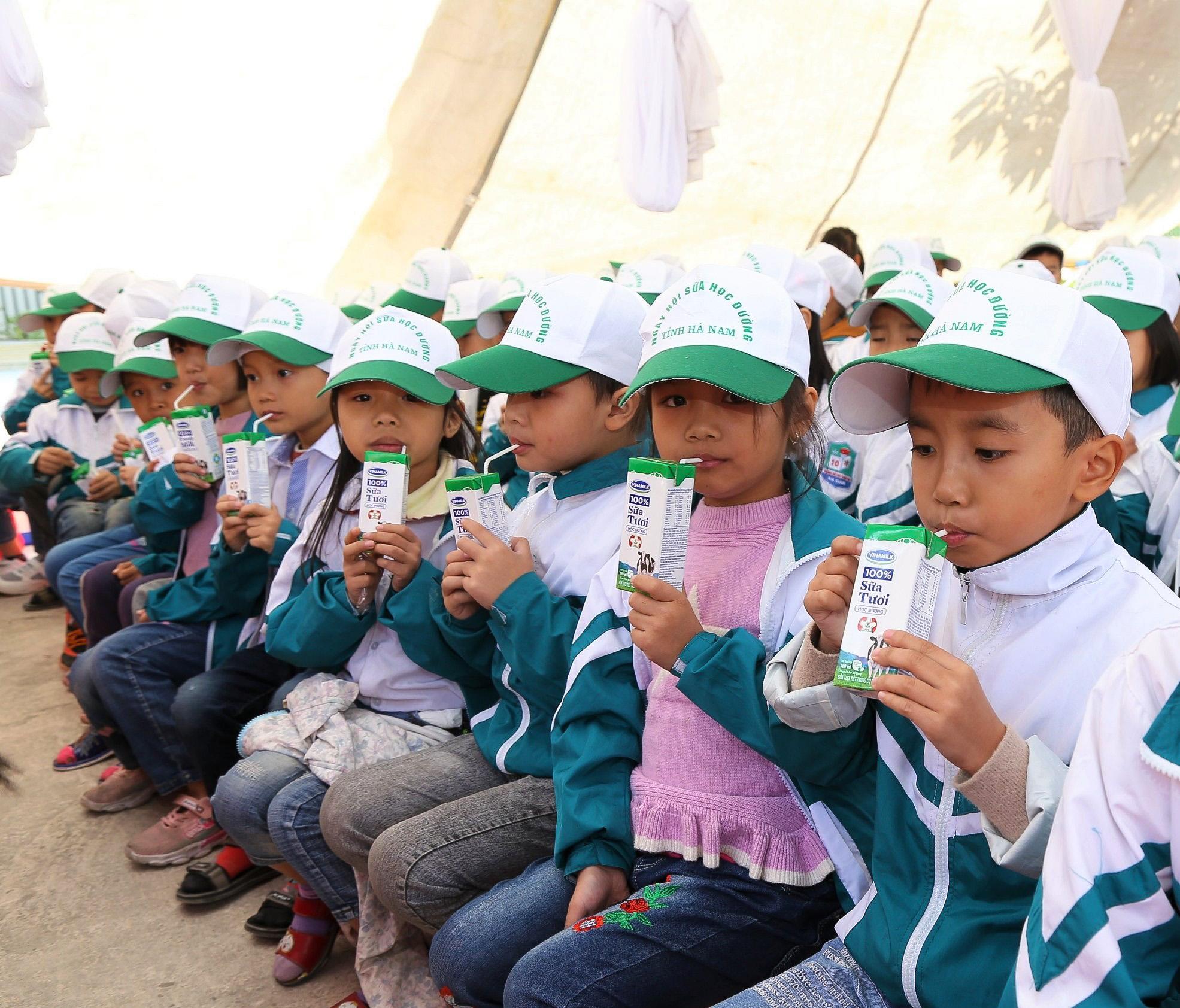 130.000 trẻ em mầm non và tiểu học Hà Nam thụ hưởng chương trình sữa học đường