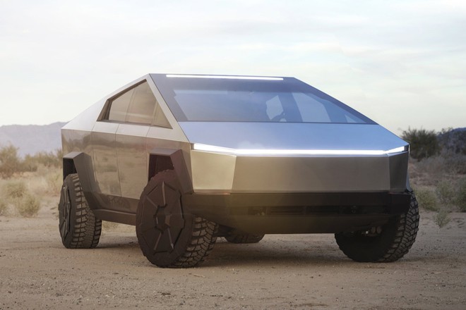 Hãng xe điện của Elon Musk đang nhận nhiều ý kiến phản hồi thiếu tích cực về Tesla Cybertruck. Mẫu bán tải chạy điện này bị chê xấu. Thậm chí, giới đầu tư Wall Street cũng ghét cay ghét đắng thiết kế này.