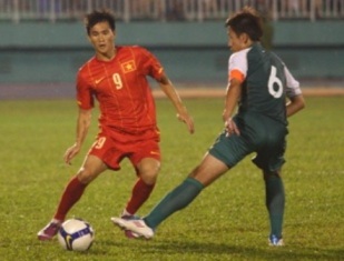 Asian Cup: VFF loại Công Vinh vì ''danh sách đen&quot;?