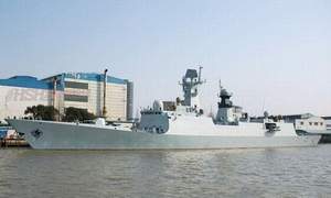 Trung Quốc đưa nhiều tàu hộ vệ ra biển Đông