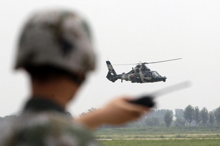 Trực thăng Trung Quốc vào chế độ chiến đấu