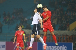 Chân sút Việt kiều hạ gục đội bóng Hàn Quốc