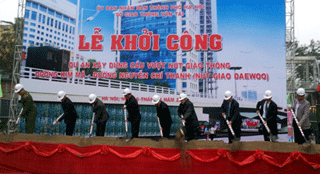 Hà Nội khởi công cầu thép lớn nhất Việt Nam