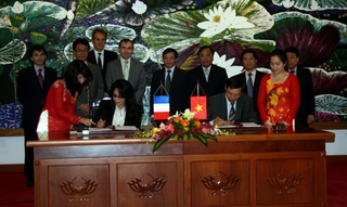 Pháp tài trợ 75 triệu euro cho dự án điện Việt Nam