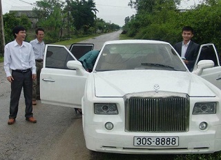 Xuất hiện Rolls-Royce &quot;nhái&quot; tại Việt Nam