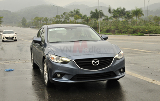 Mazda đồng loạt giảm giá xe tới 130 triệu đồng