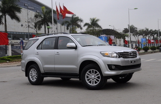 Toyota ra mắt 2 xe mới tại Việt Nam