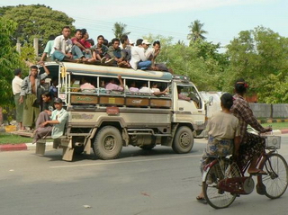 Sự thật bất ngờ về xe hơi tại Myanmar