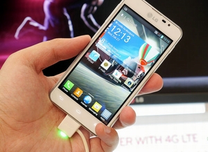 LG công bố smartphone nổi bật của năm 2013