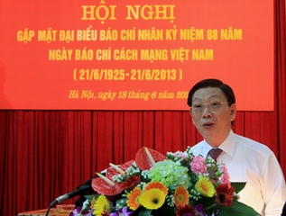“Món quà” của Chủ tịch thành phố Hà Nội tặng báo chí