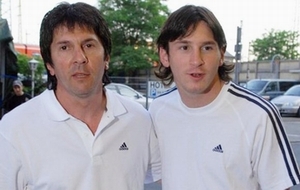 Cha con Messi phải ra hầu tòa vào tháng 9 tới