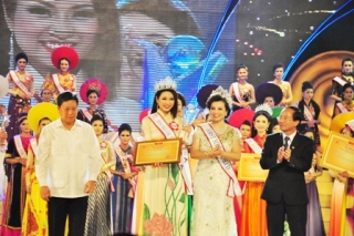 Cô gái xứ Thanh lên ngôi Hoa hậu các Dân tộc