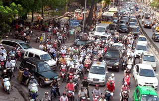 Hơn 4,5 triệu xe máy Hà Nội sắp phải nộp “thuế đường”