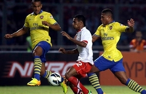 Arsenal “dội” 7 bàn vào lưới Indonesia!