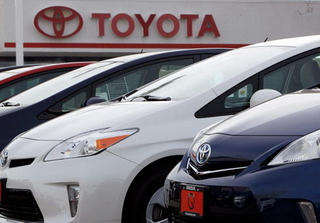 Triệu hồi xe do lỗi tăng tốc đột ngột:: Chủ xe Toyota sắp được bồi thường