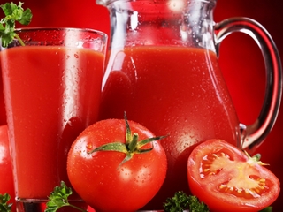 Ăn cà chua buổi tối giúp bạn giảm cân nhanh