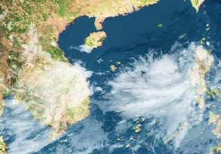 Có vùng áp thấp trên Biển Đông, Bắc Bộ vẫn mưa