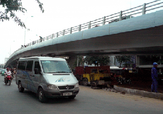  Cầu vượt “mềm mại” nhất Thủ đô sắp thông xe