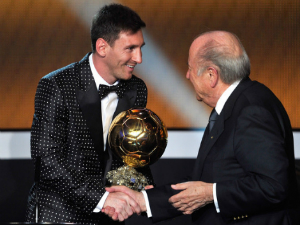 Quả bóng Vàng 2013: Messi được Blatter thiên vị