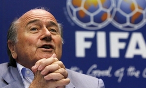 Chủ tịch FIFA phải công khai xin lỗi C.Ronaldo!