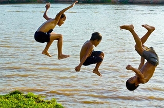 Việt Nam: Mỗi ngày có 10 trẻ em  tử vong do đuối nước