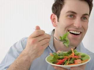 Đàn ông ăn chay dễ yếu sinh lý?
