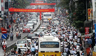 Hà Nội, Thành phố Hồ Chí Minh sẽ “siết” phương tiện cá nhân thế nào?
