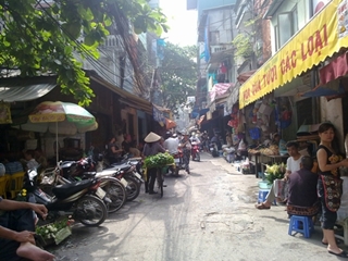 Hà Nội quyết dẹp chợ cóc để “cứu” siêu thị