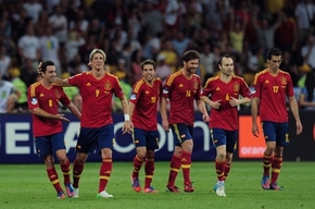 Tây Ban Nha vẫn thống trị bảng xếp hạng FIFA!