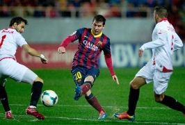 Messi lập cú đúp giúp Barca đánh bại Sevilla