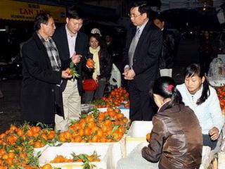 Hà Nội: Đặt máy kiểm tra thực phẩm ở các chợ
