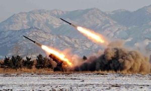 Thách thức Mỹ-Hàn, Triều Tiên lại phóng tên lửa