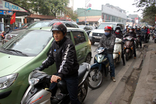 Hà Nội: Rào đường, phân luồng, xây ga đường sắt