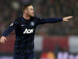 Rooney một lúc nhắm 2 băng thủ quân