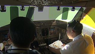 Rộ tin đồn phi công bắt cóc máy bay Boeing 777