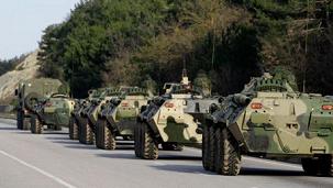 Ukraine huy động 4 vạn quân, cầu cứu Mỹ