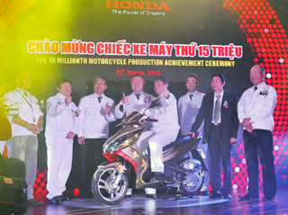 Honda xuất xưởng xe thứ 15 triệu tại Việt Nam