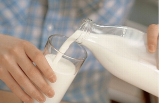 Người tiểu đường uống sữa như thế nào là đúng?
