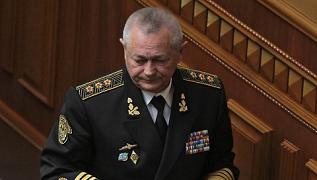 Thua Nga, Bộ trưởng Quốc phòng Ukraine từ chức