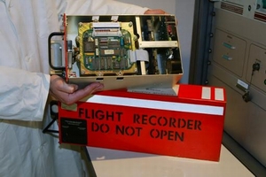 Khó có thể tìm thấy hộp đen máy bay MH370