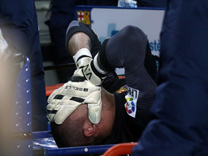 Dính chấn thương nặng, Valdes lỡ World Cup 2014