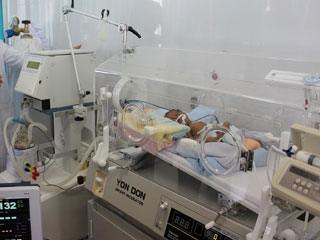 ExxonMobil tài trợ máy thở dành cho trẻ sơ sinh