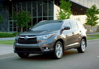Toyota Highlander 2014 đạt điểm an toàn tối đa