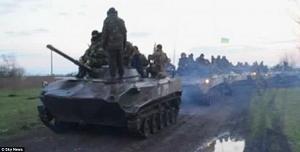 Xe tăng Ukraine rầm rập vào miền đông