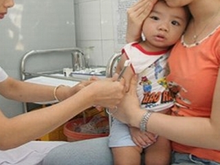 Hà Nội tiêm miễn phí vắcxin sởi tại tất cả các quận, huyện